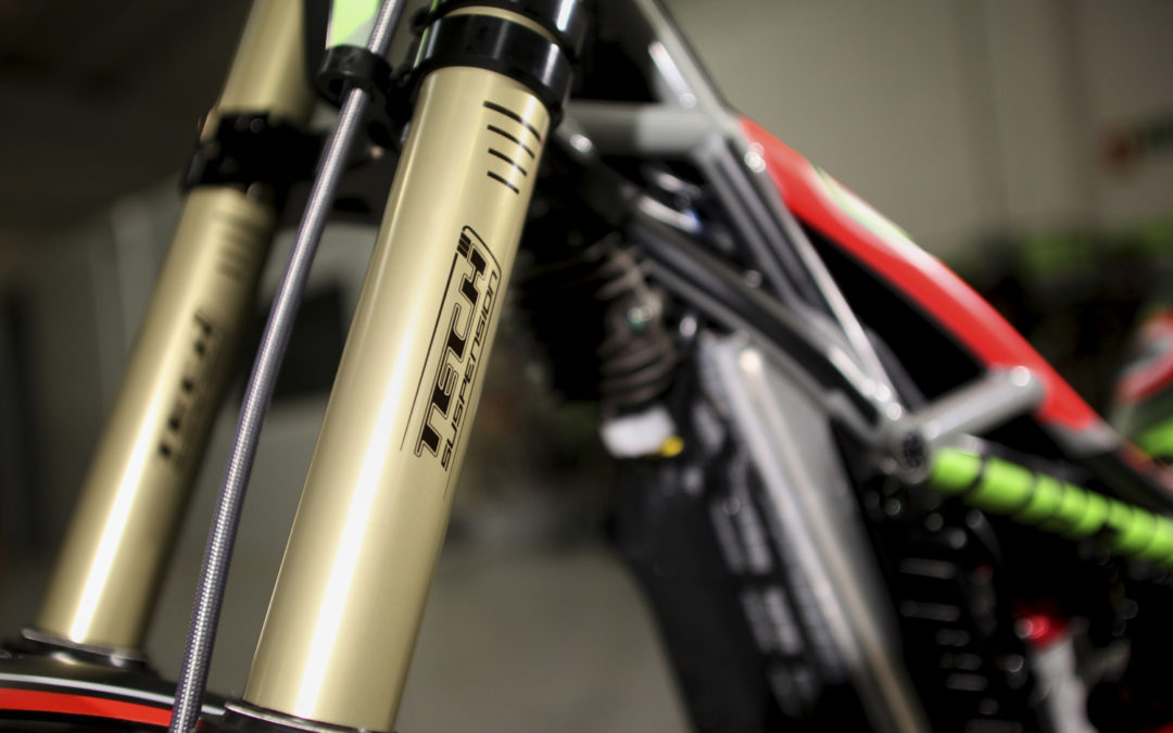 NUEVO IMPULSO PARA LA VERTICAL R2 2020: HORQUILLA TECH FACTORY