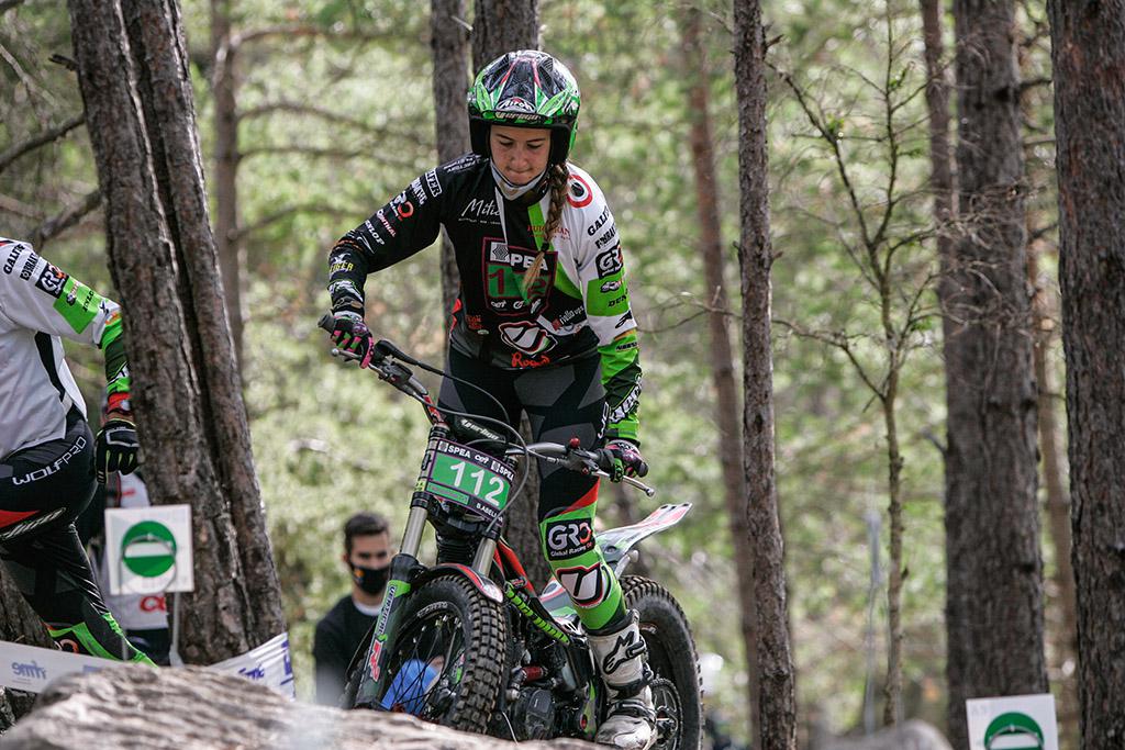 c4a0dcbd-2fe3-4ca8-8e61-7901f260bd07